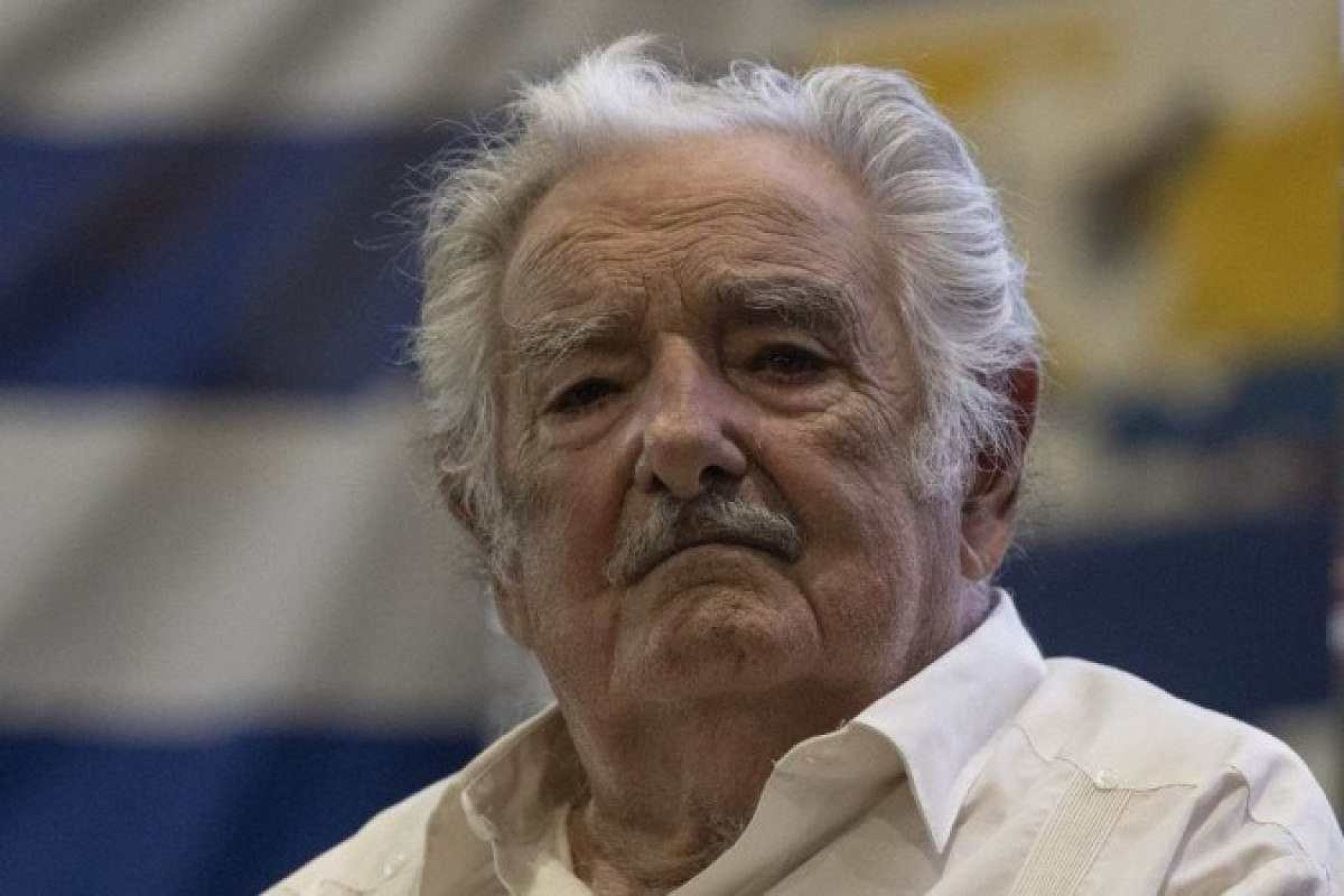 Mujica diz estar 'destruído' após tratamento contra o câncer