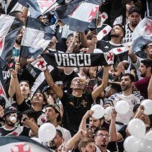 Torcida do Vasco fez linda festa diante do Atlético-GO, pela Copa do Brasil -  (crédito: Foto: Leandro Amorim/Vasco)