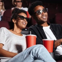 Em setembro, o cinema oferece estreias com histórias emocionantes, ação intensa e tramas envolventes (Imagem: Dean Drobot | Shutterstock) -  (crédito: EdiCase)