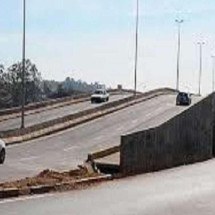 Corpo de idoso é encontrado em galeria pluvial perto de viaduto no Barreiro - Redes sociais