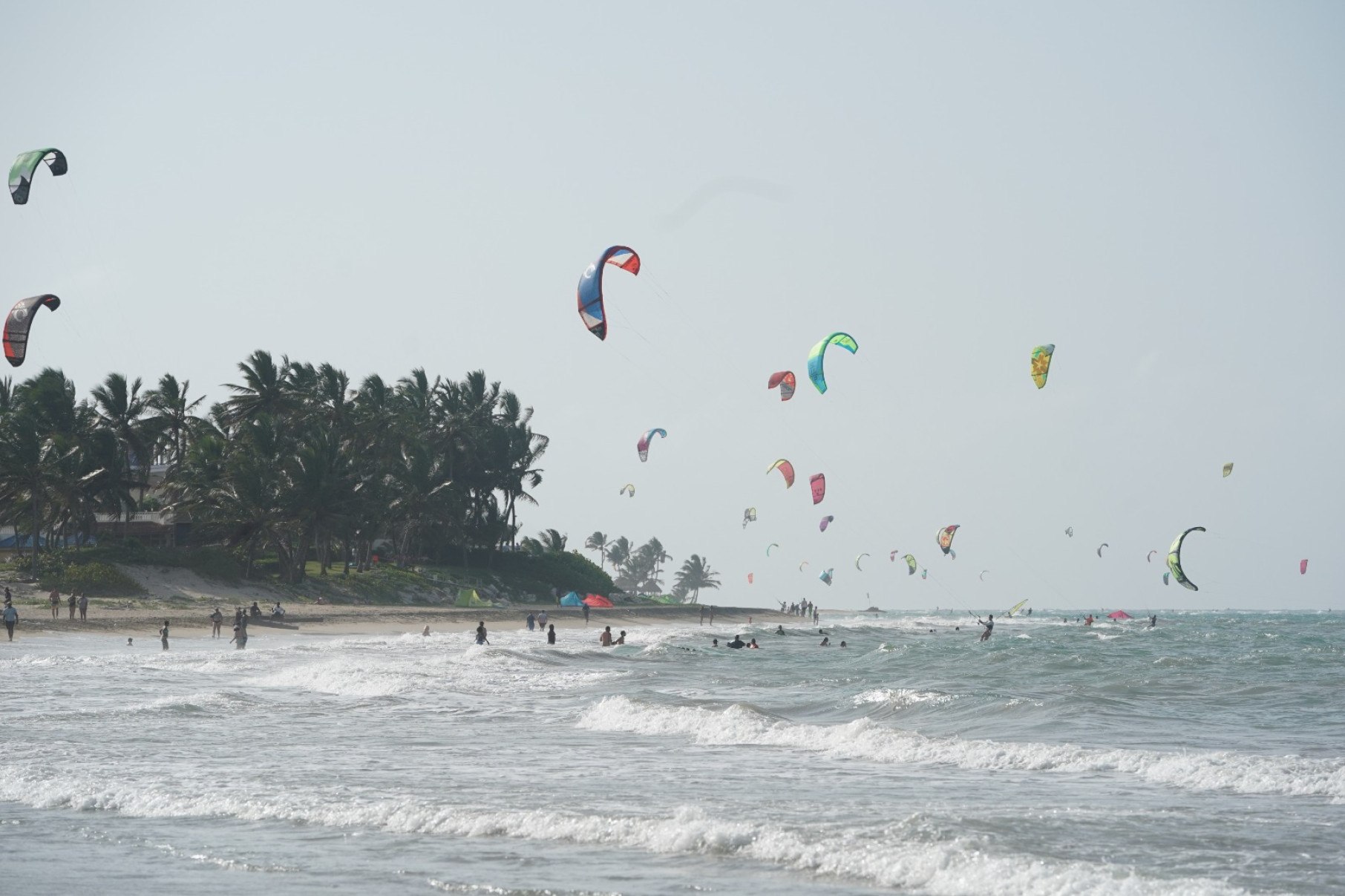 Jericoacoara: temporada de ventos atrai amantes de esportes náuticos