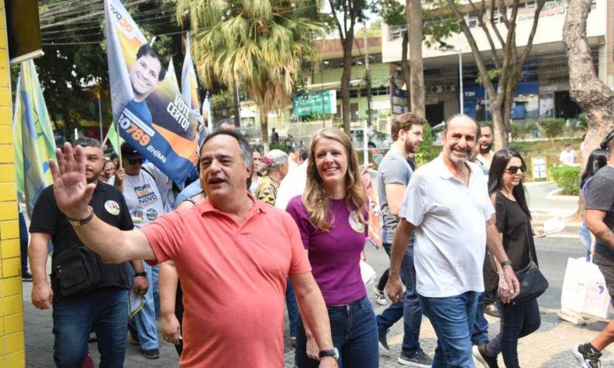 Agenda de Tramonte foi acompanhada pela sua vice-candidata Luísa Barreto e pelo ex-prefeito de Belo Horizonte Alexandre Kalil -  (crédito: Gladyston Rodrigues/EM/D.A Press)