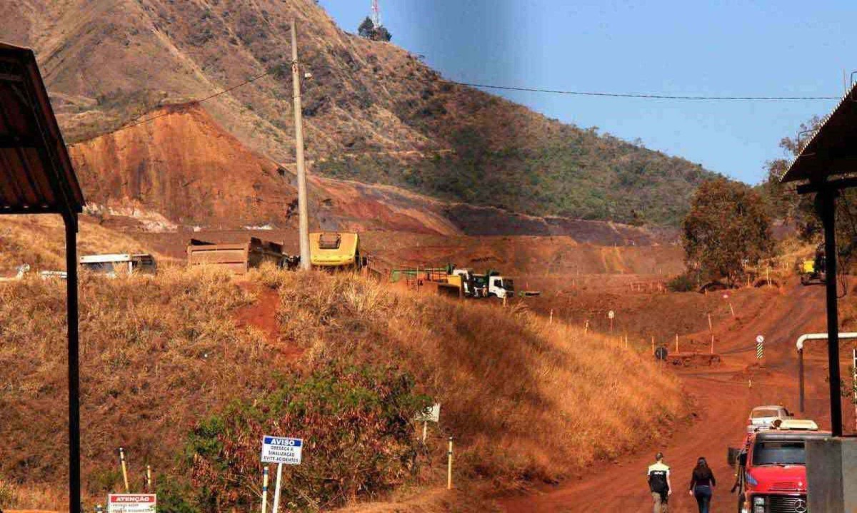 Entrada da mina Corumi, a primeira vistoriada ontem -  (crédito:  Jair Amaral/EM/D.A Press)