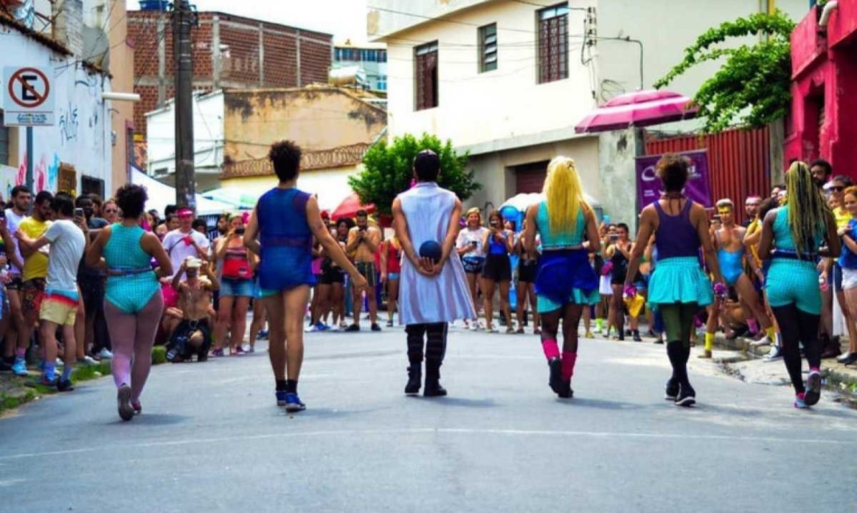 
Gaymada, organizada pelo grupo Toda Deseo, começa às 13h40 na Rua Aarão Reis -  (crédito: Toda Deseo/Instagram)