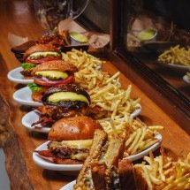 Rio e São Paulo na lista de melhores hamburguerias do mundo - Reprodução/@holyburgersp