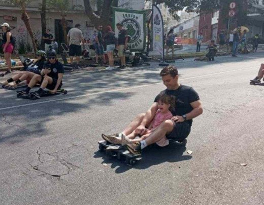 La carrera de carros Rolema sacude el domingo cultural en Verada, en Bosnia y Herzegovina