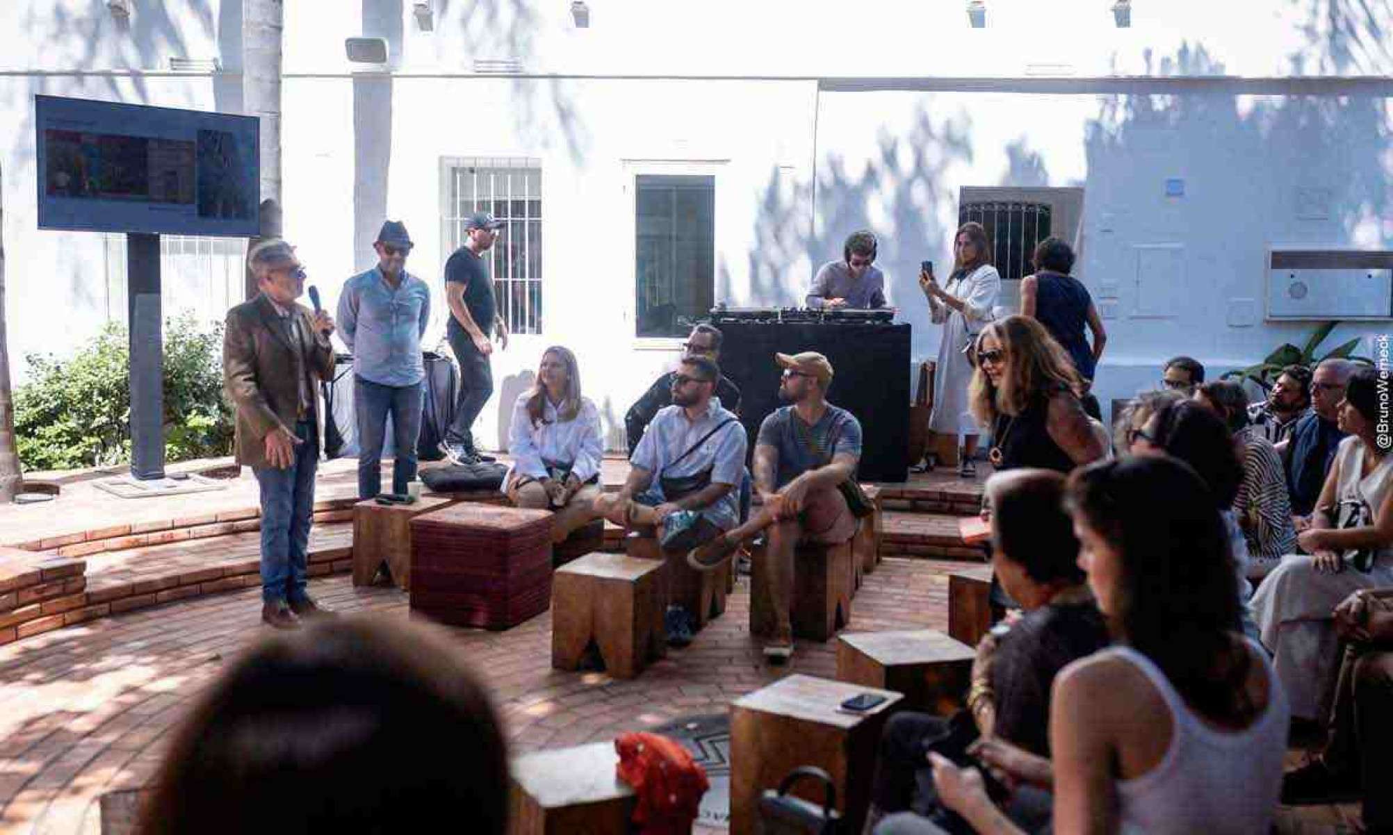 Lançamento de livro movimentou escritório de arquitetura em BH