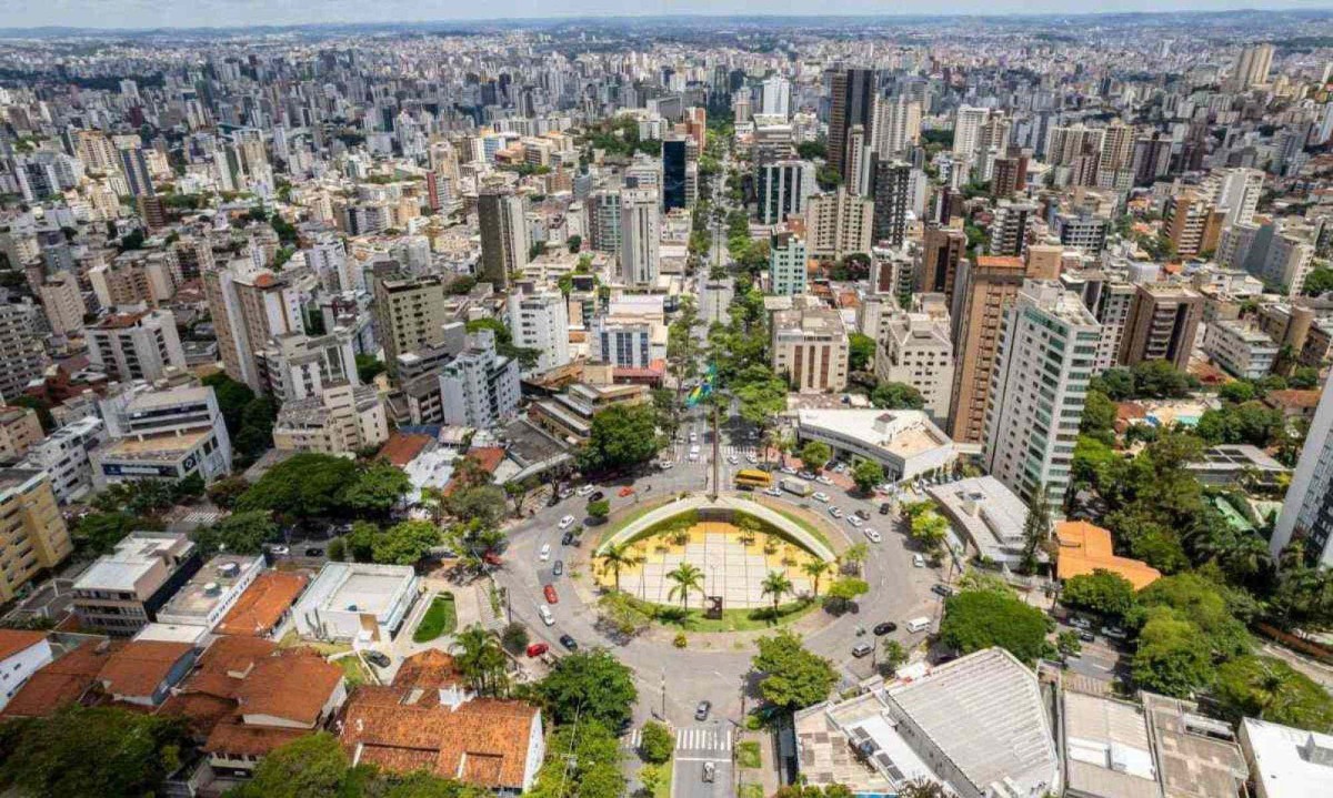 Descubra quais são os bairros mais valorizados de Belo Horizonte, onde luxo, localização privilegiada e qualidade de vida se encontram -  (crédito: Brastock Images/AdobeStock)