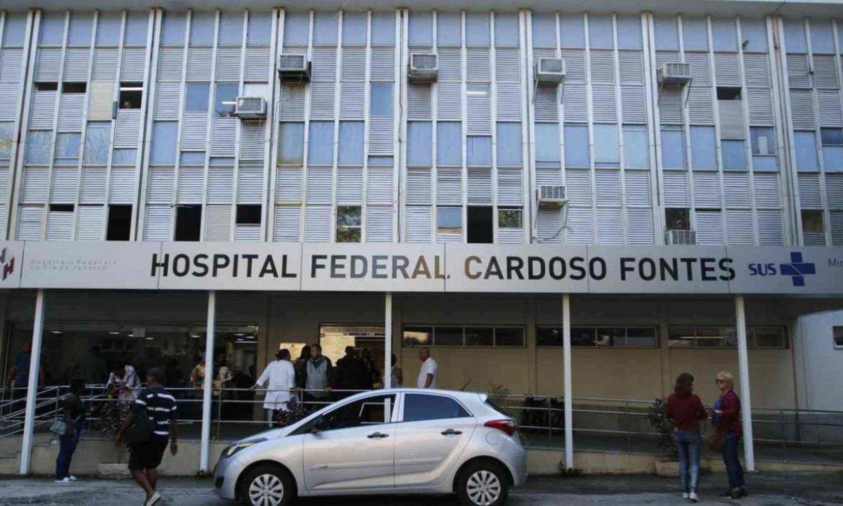  Entrada do Hospital Federal Cardoso Fontes, um dos afetados pela greve
     -  (crédito:  Fernando Frazão/Agência Brasil)