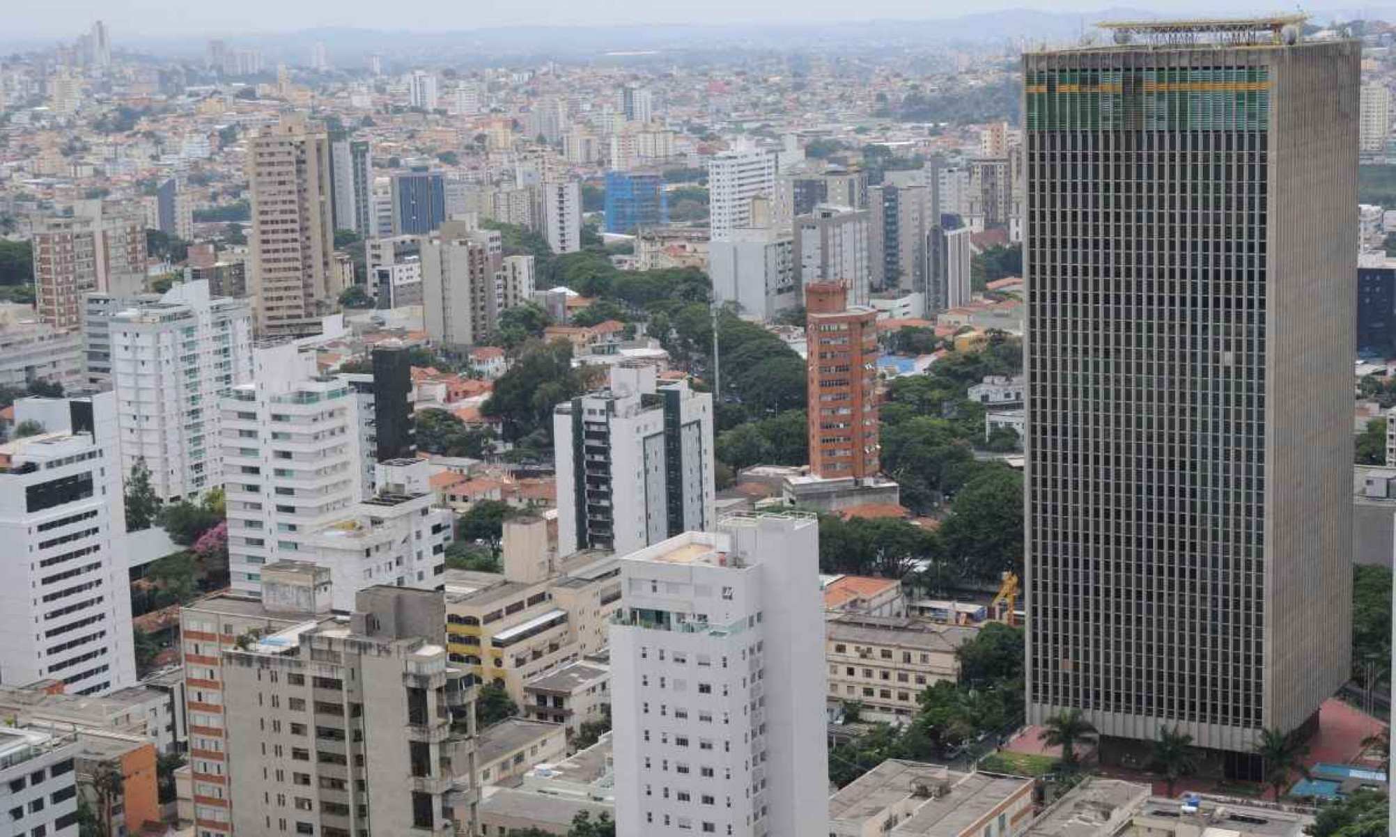 Os edifícios residenciais de alto padrão garantem conforto e segurança