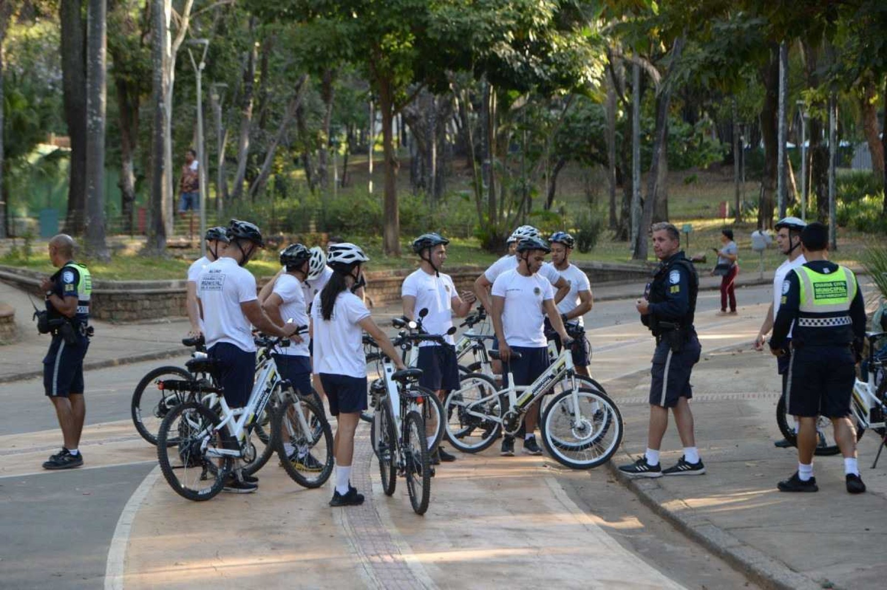 Avenida comercial de Venda Nova terá patrulhamento com bicicletas elétricas