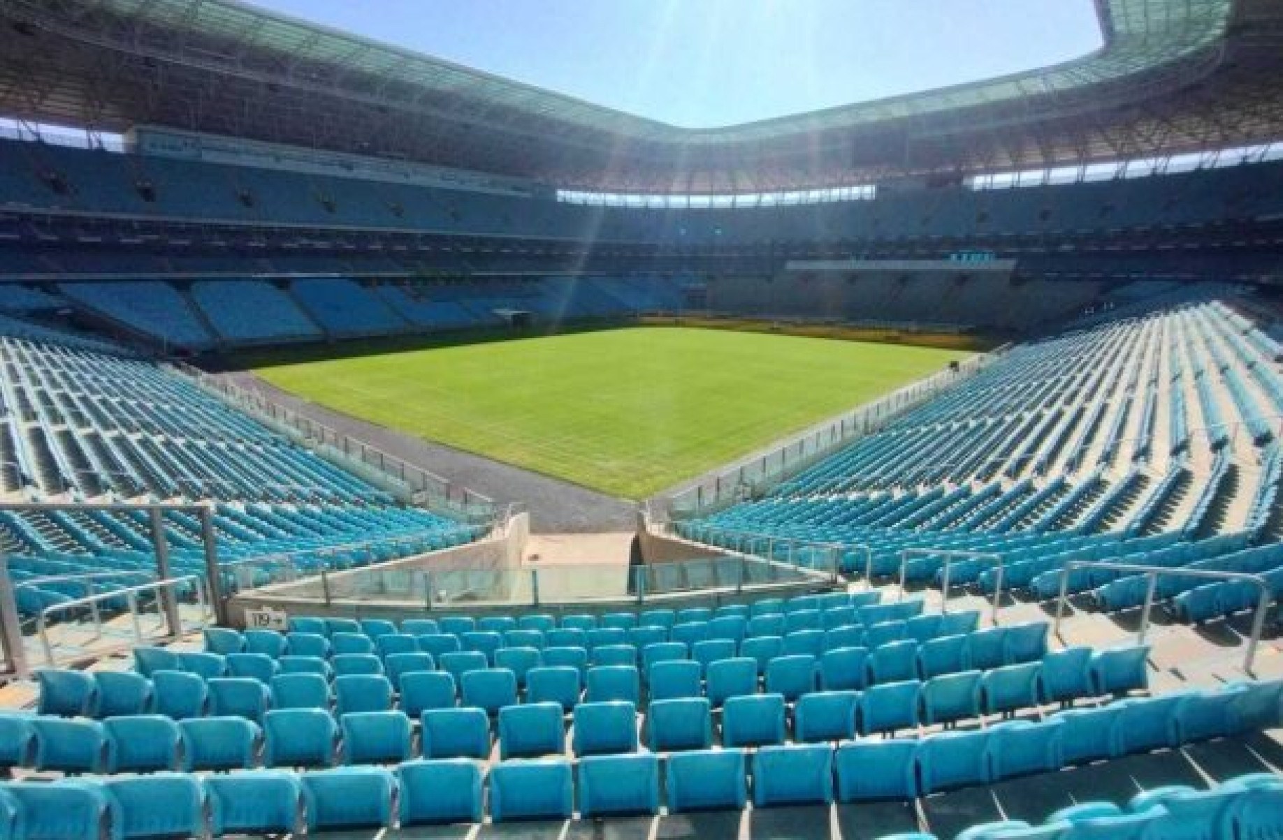 Arena do Grêmio terá capacidade para 12 mil pessoas em partida de reabertura