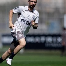 Igor Coronado pode ganhar chance como titular  -  (crédito: Foto: Rodrigo Coca/Agência Corinthians)