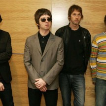 Oasis confirma retorno e anuncia turnê em 2025 - Mike CLARKE / AFP