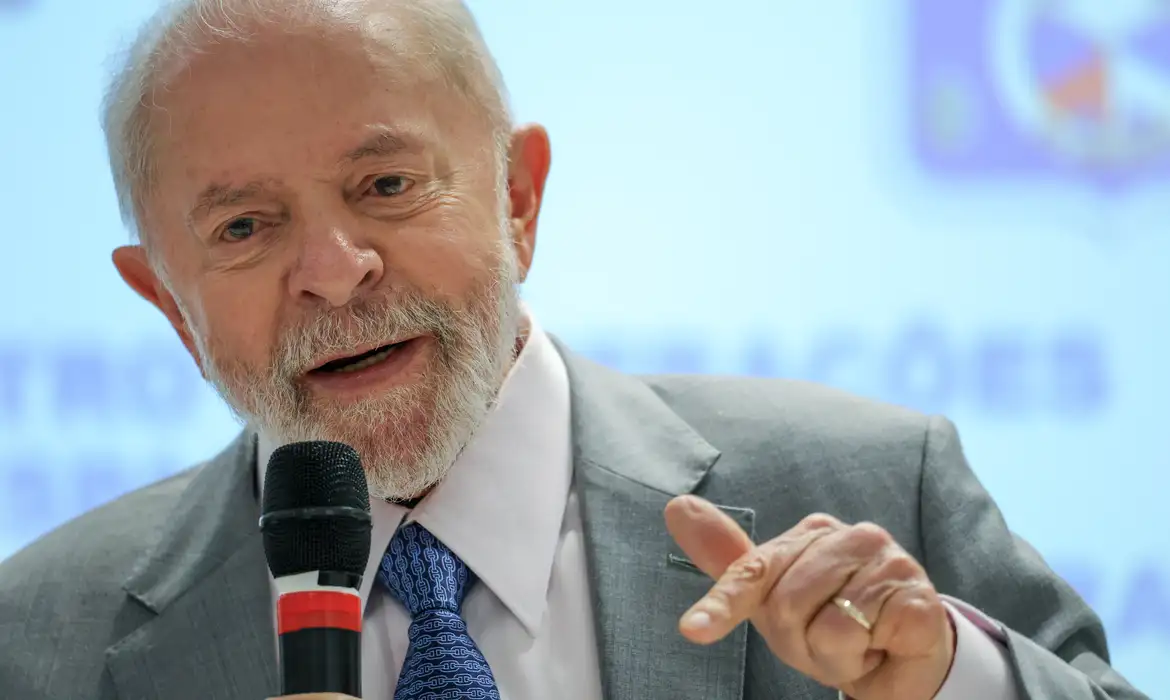 Com risco de suspensão do X, Lula divulga perfis em outras redes - EBC