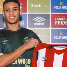 Gustavo Nunes anunciado pelo Brentford -  (crédito: Foto: Divulgação/Brentford)