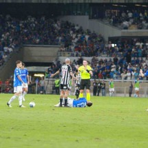 O futebol brasileiro está dando um péssimo exemplo - Edesio Ferreira/EM/D.A Press