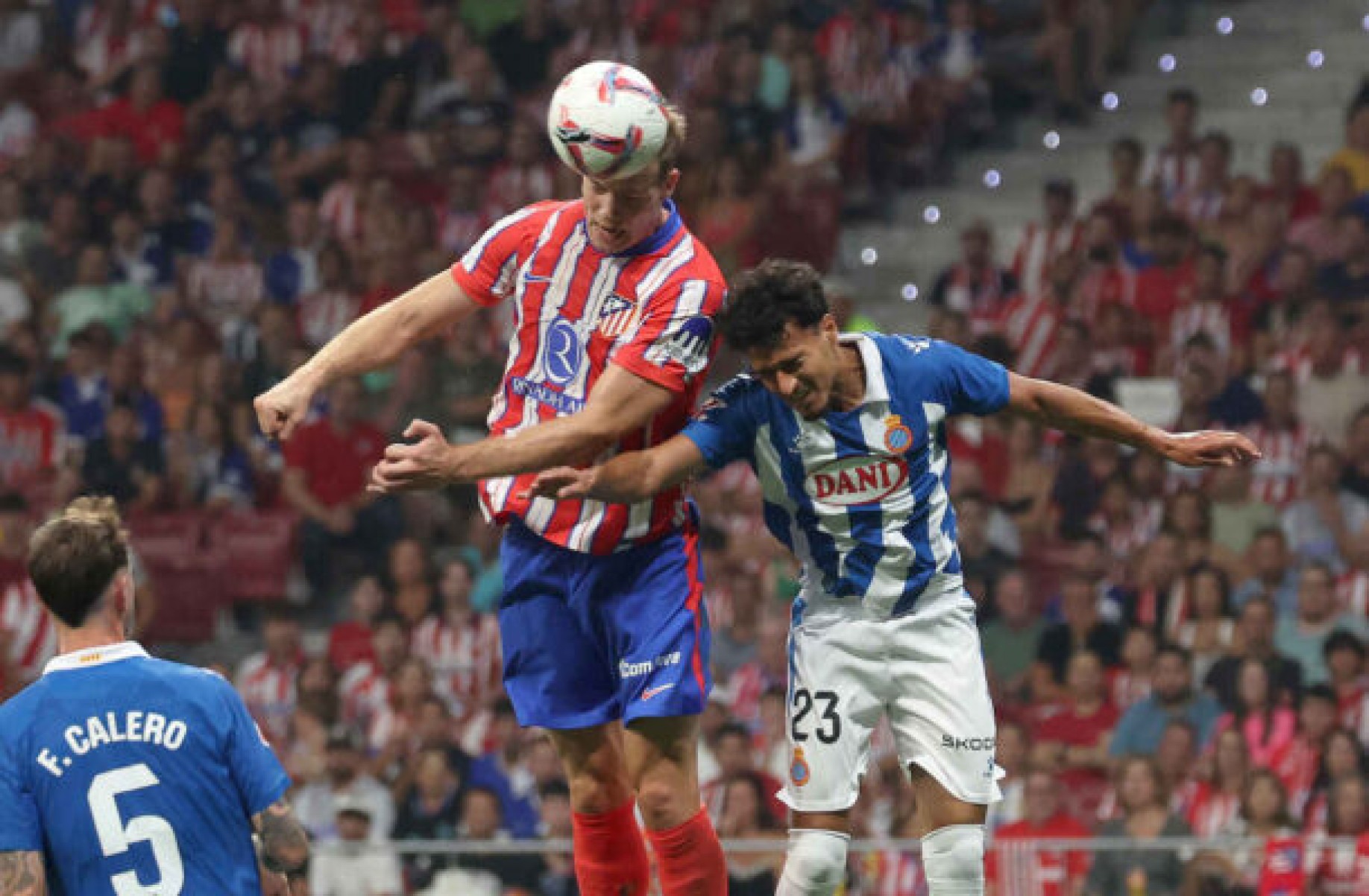 Em casa, Atlético de Madrid tropeça no Espanyol e larga mal em La Liga