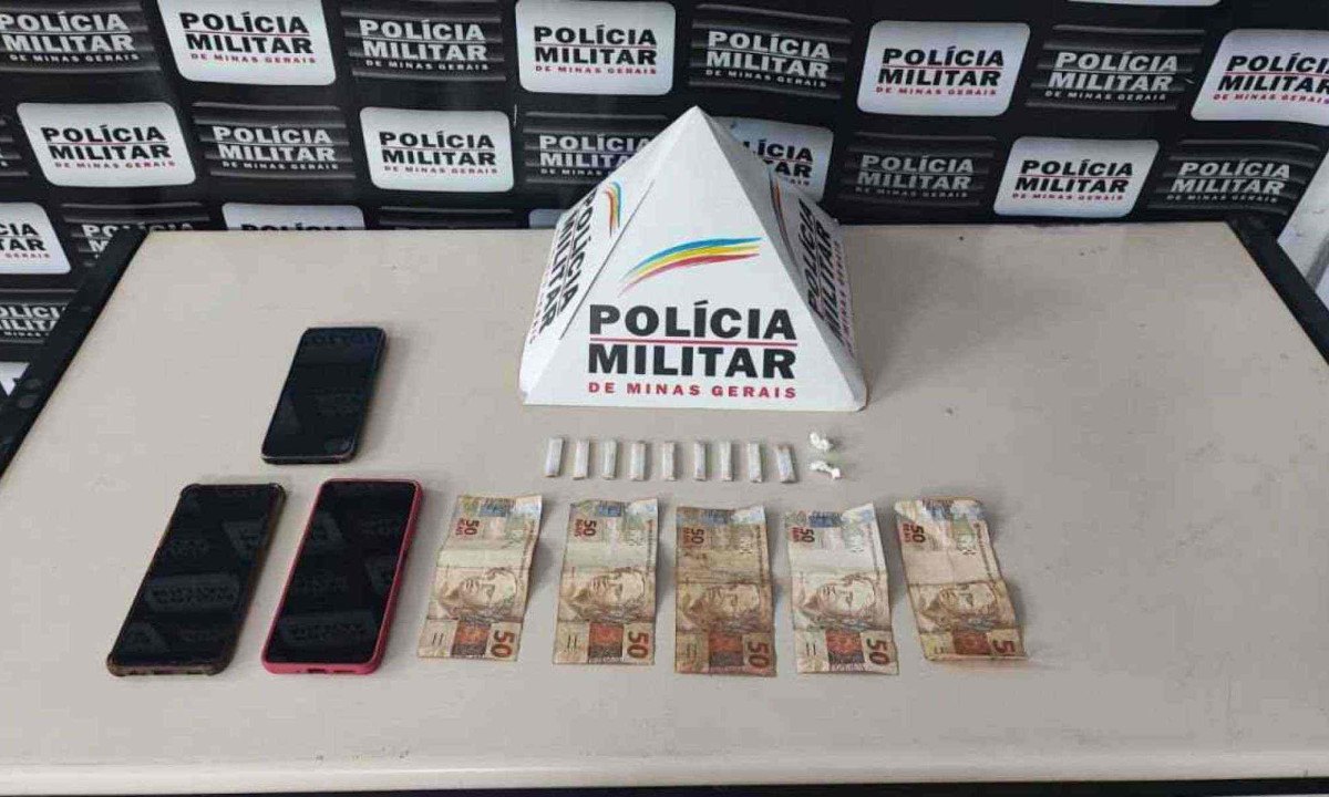 MG: Droga é encontrada em veículo de prefeitura 
 -  (crédito: Reprodução/ Polícia Militar )