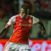 Polivalente, Igor Gomes atua como zagueiro e lateral-direito -  (crédito: Foto Ricardo Duarte/Internacional)