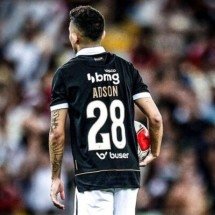 Vasco terá de repor baixa de Adson, lesionado até o fim da temporada -  (crédito: Foto: Leandro Amorim/Vasco)