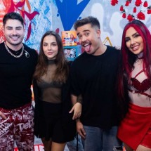 Luis Mariz revela detalhes de sua vida amorosa em entrevista ao Troca-Troca - Lucas Souza, Camila, Luis Mariz e Alicia X