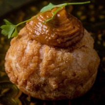 Conheça o pão de queijo que Felipe Bronze serve no seu menu degustação - Tomás Rangel/Divulgação