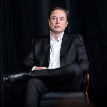 Musk sobre Moraes: 'Criminoso vestindo vestes de juiz como uma fantasia' - WikimediaCommons