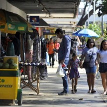 Próximo a R$ 6, dólar deve impactar custo de vida, explicam especialistas - Minervino Júnior/CB/D.A.Press