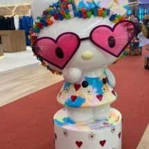 Exposição celebra 50 anos da Hello Kitty com esculturas criativas - Divulgação 