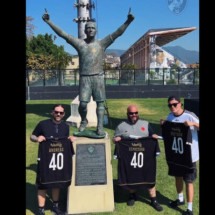 Banda Sepultura recebeu camisas do Vasco -  (crédito: Foto: Reprodução / Twitter Vasco)