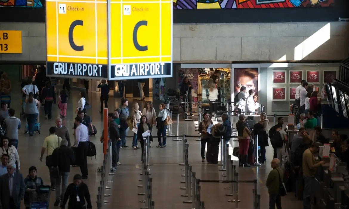 Suspeita de incêndio interrompe operações no Aeroporto de Guarulhos -  (crédito: EBC)