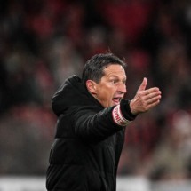 Roger Schmidt estava no Benfica desde julho de 2022  -  (crédito: Foto:  PATRICIA DE MELO MOREIRA/AFP via Getty Images)