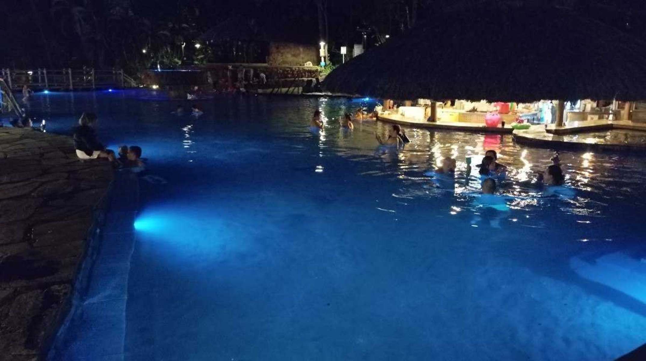 Piscinas termais ficam abertas 24h 