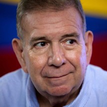 Tribunal emite ordem de prisão contra Edmundo González, opositor de Maduro - Gabriela Oraa/AFP