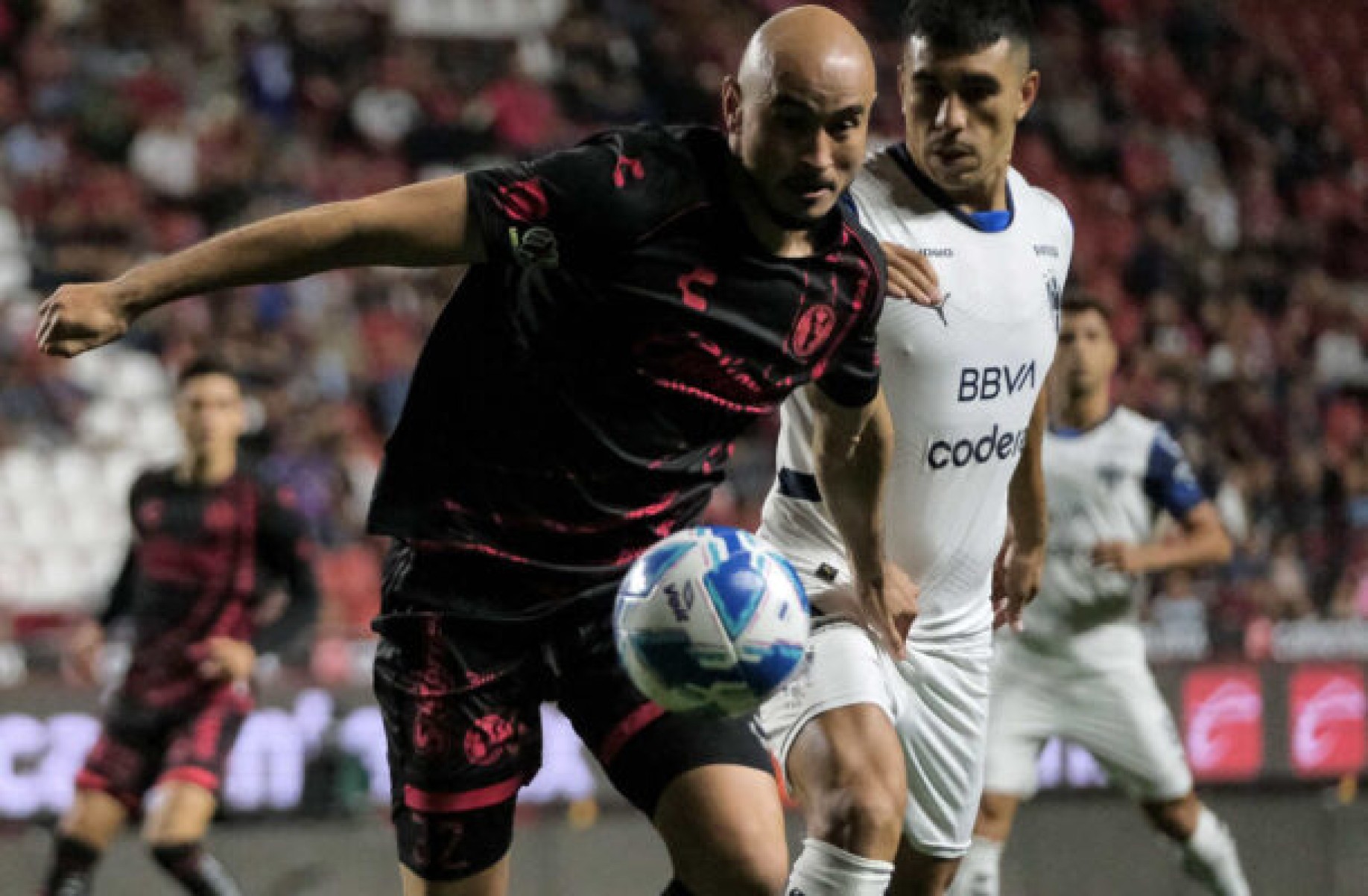 Corinthians tenta fechar com atacante do Tijuana no último dia da janela