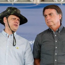   Bolsonaro avisa a Tarcísio que apoiar Nunes pode 'queimar o filme' -  Alan Santos/PR