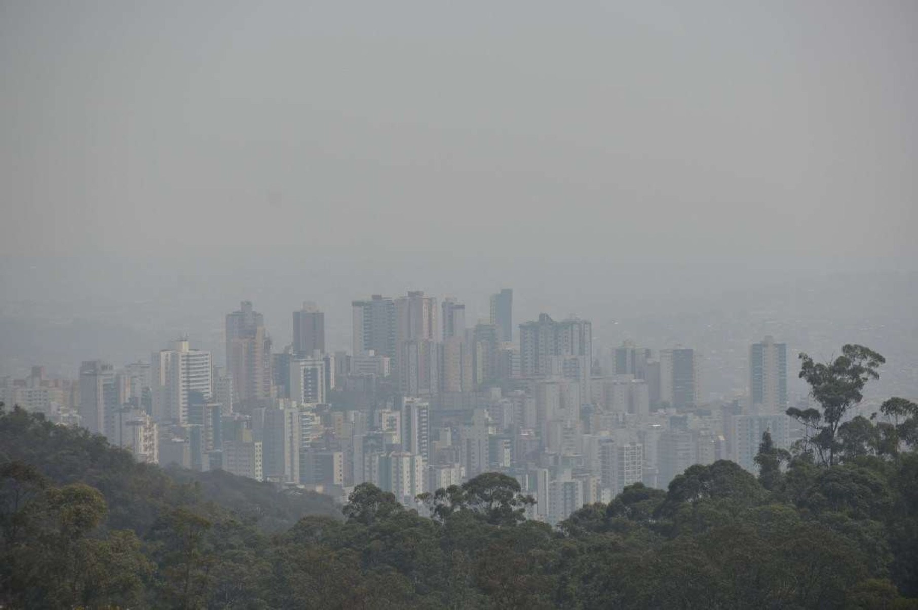 Altas temperaturas e tempo seco continuam em Minas, dizem meteorologistas