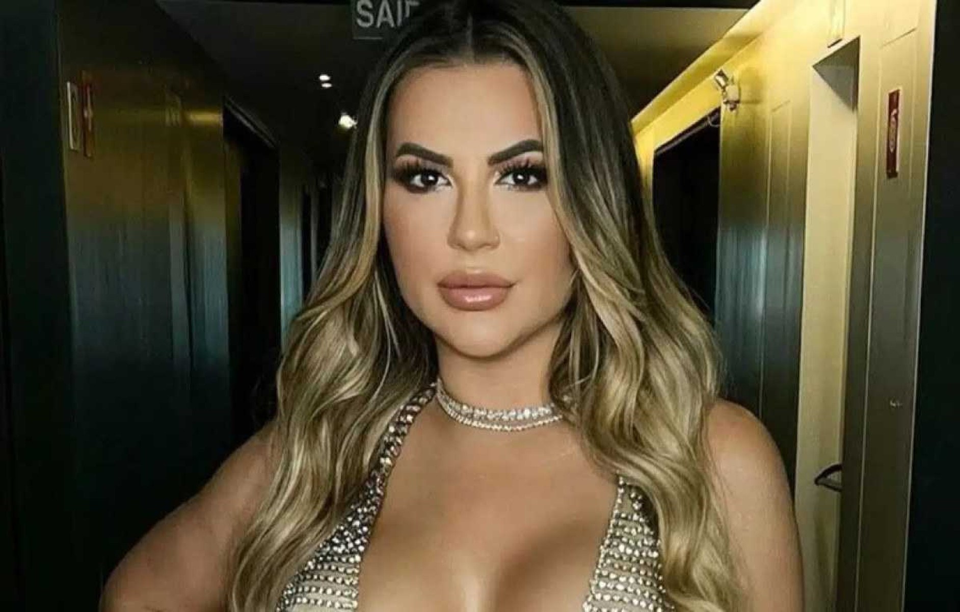 Influencer Deolane Bezerra é dona de uma fortuna; saiba quanto