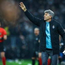 Renato Gaúcho está em sua quinta passagem pelo Grêmio como treinador -  (crédito: Foto: Lucas Uebel/Grêmio FBPA)