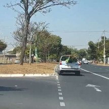 Justiça eleitoral manda candidato tirar wind banners das ruas de Uberlândia - Rede de Noticias