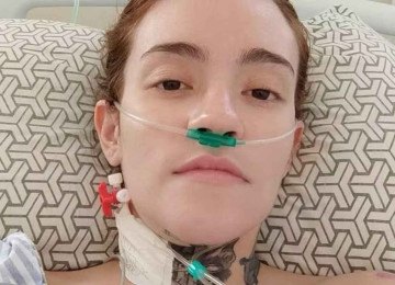 Carolina Arruda, mineira que sente a pior dor do mundo, provocada pela neuralgia do trigêmeo -  (crédito: Arquivo pessoal)