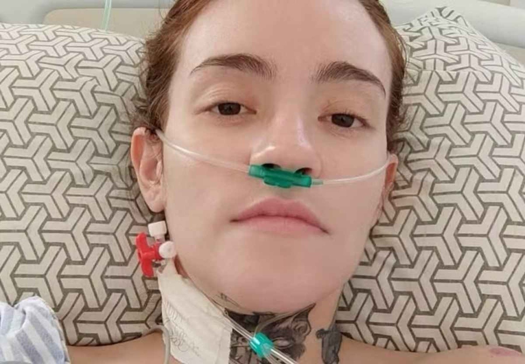 Carolina Arruda, mineira que sente a pior dor do mundo, provocada pela neuralgia do trigêmeo -  (crédito: Arquivo pessoal)