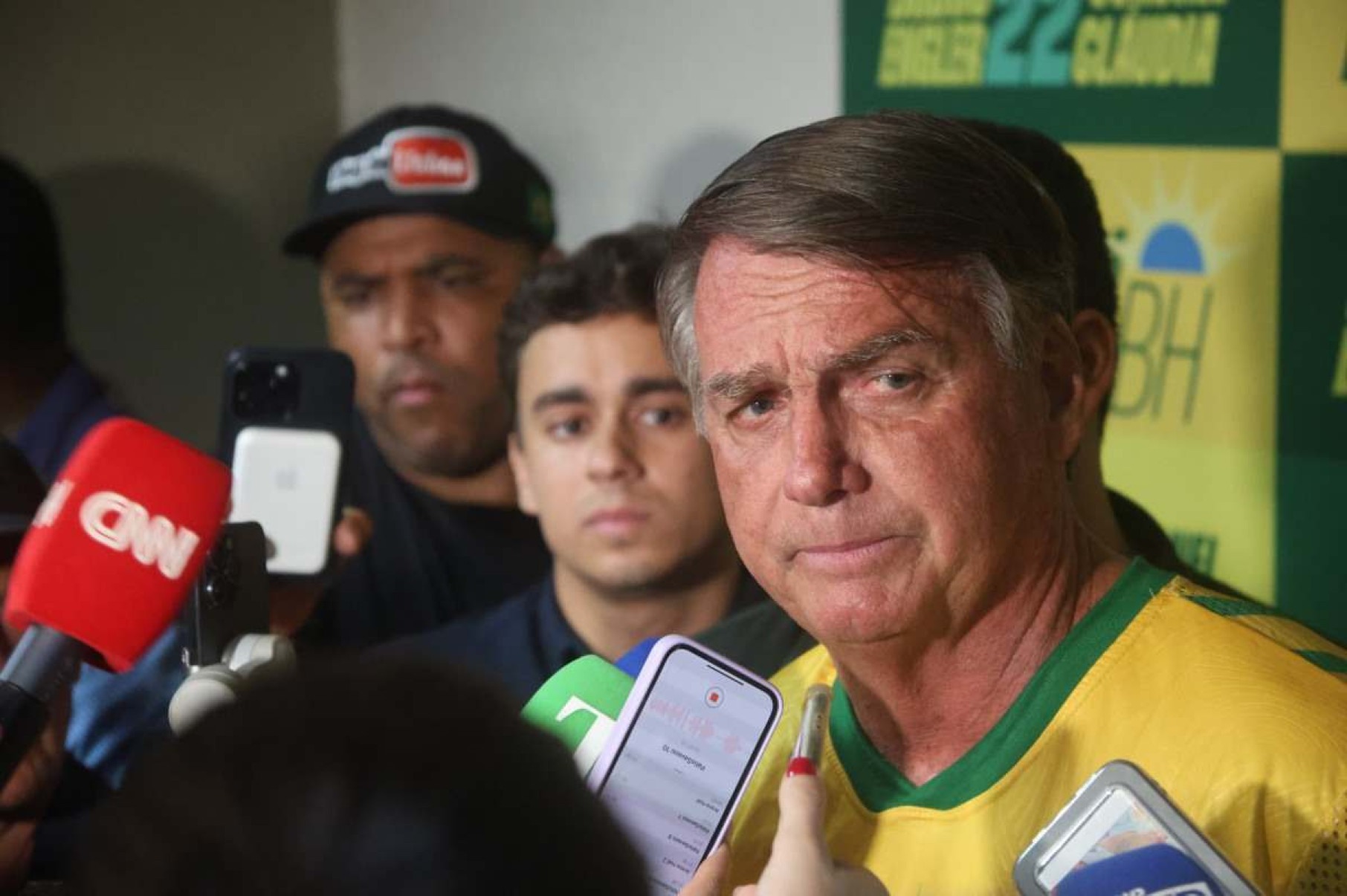 Bolsonaro evita rusga com Zema: 'tem liberdade de apoiar quem achar melhor'