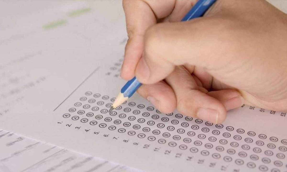 PUC Minas promove aulão de redação e linguagens -  (crédito:  Freepik )