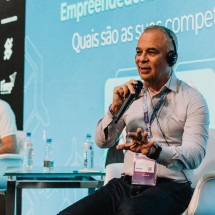 RIW: CEO da ETALENT destaca autoconhecimento em palestra -  (crédito: DINO)