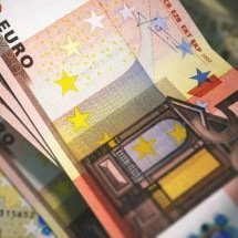 Brasileiros aquecem mercado de transferências do exterior - DINO