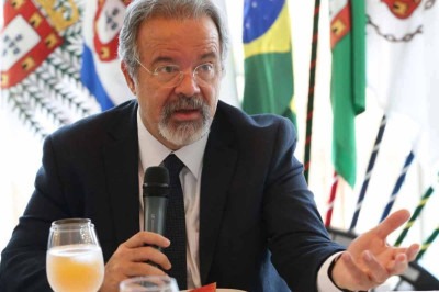 Presidente do Ibram, Raul Jungmann, diz que a mineração responsável é função econômica -  (crédito: Antônio Cruz/Agência Brasil – 17/05/17)