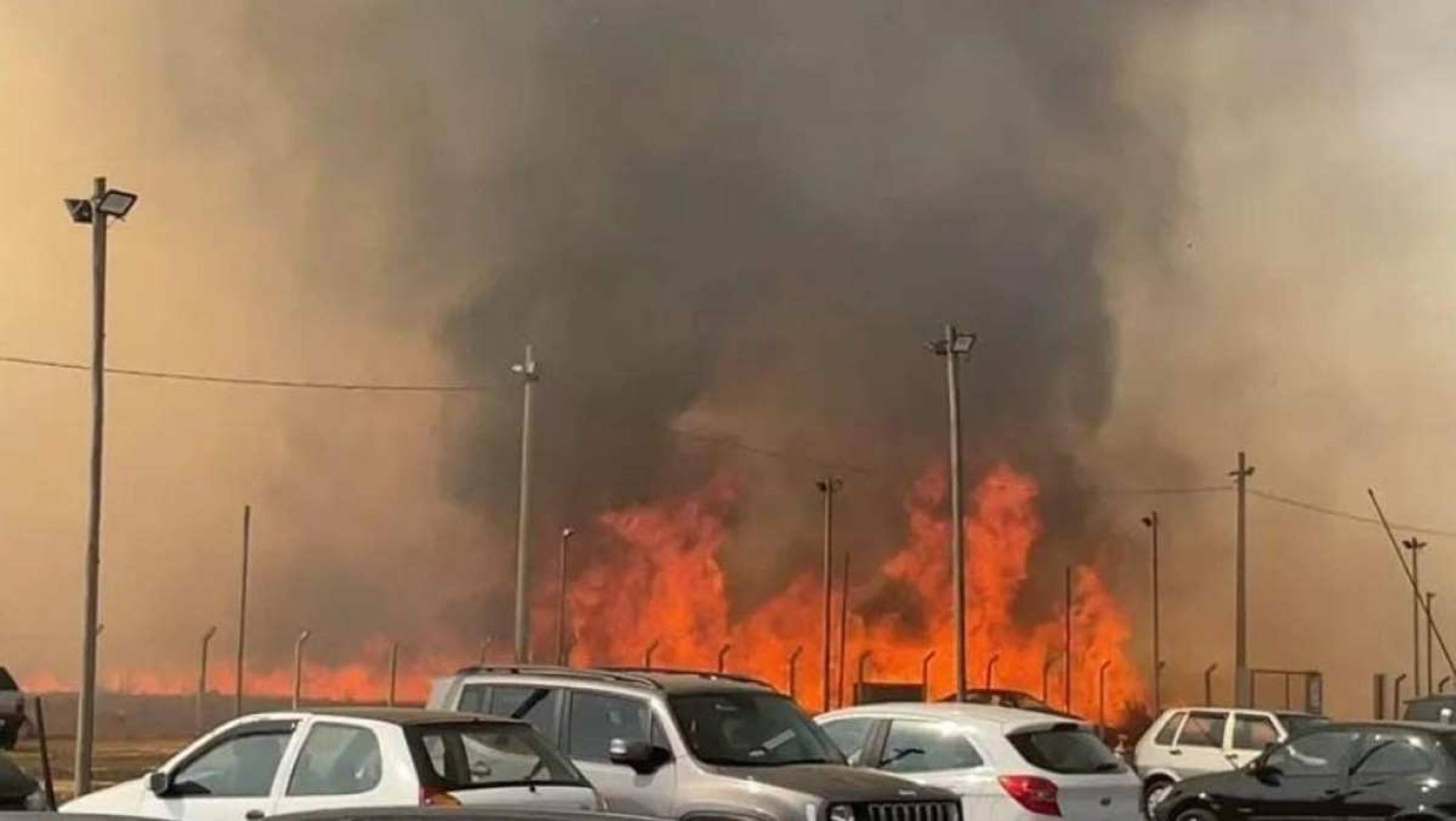 As aulas foram suspensas e o campus precisou ser evacuado -  (crédito: Reprodução)