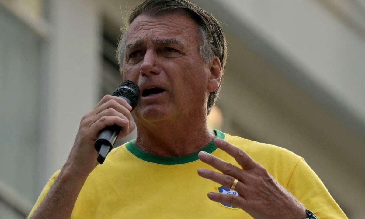 O ex-presidente Jair Bolsonaro disse que Mar&ccedil;al ter&aacute; que provar que laudo contra Boulos &eacute; verdadeiro -  (crédito: NELSON ALMEIDA / AFP)